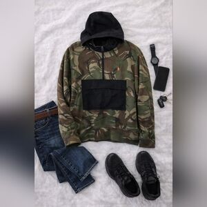 Polo Ralph Lauren Green Camo Water Repellant Hybrid Hoodie. Mens Large